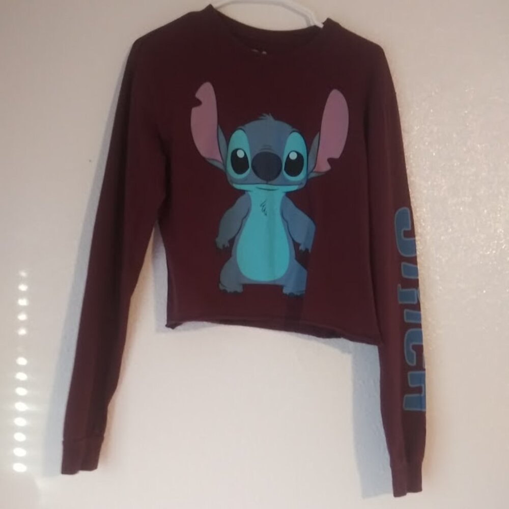 Disney Lilo and Stitch women's size M burgundy Stitch cropped top